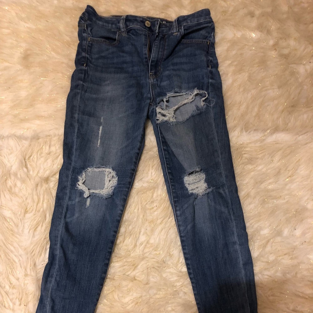 American Eagle ripped high rise jeans